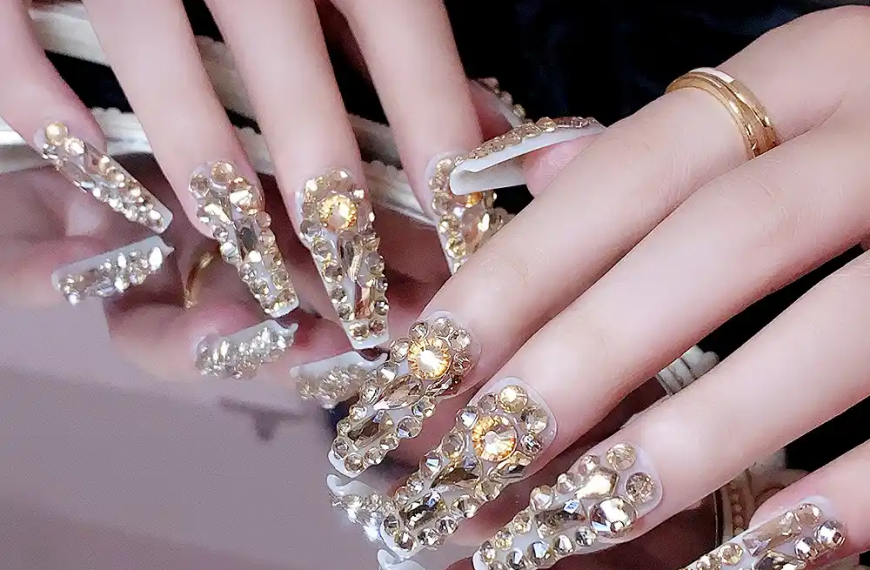 北美穿戴甲：从“红海内卷”到“品牌出海”的进阶指南